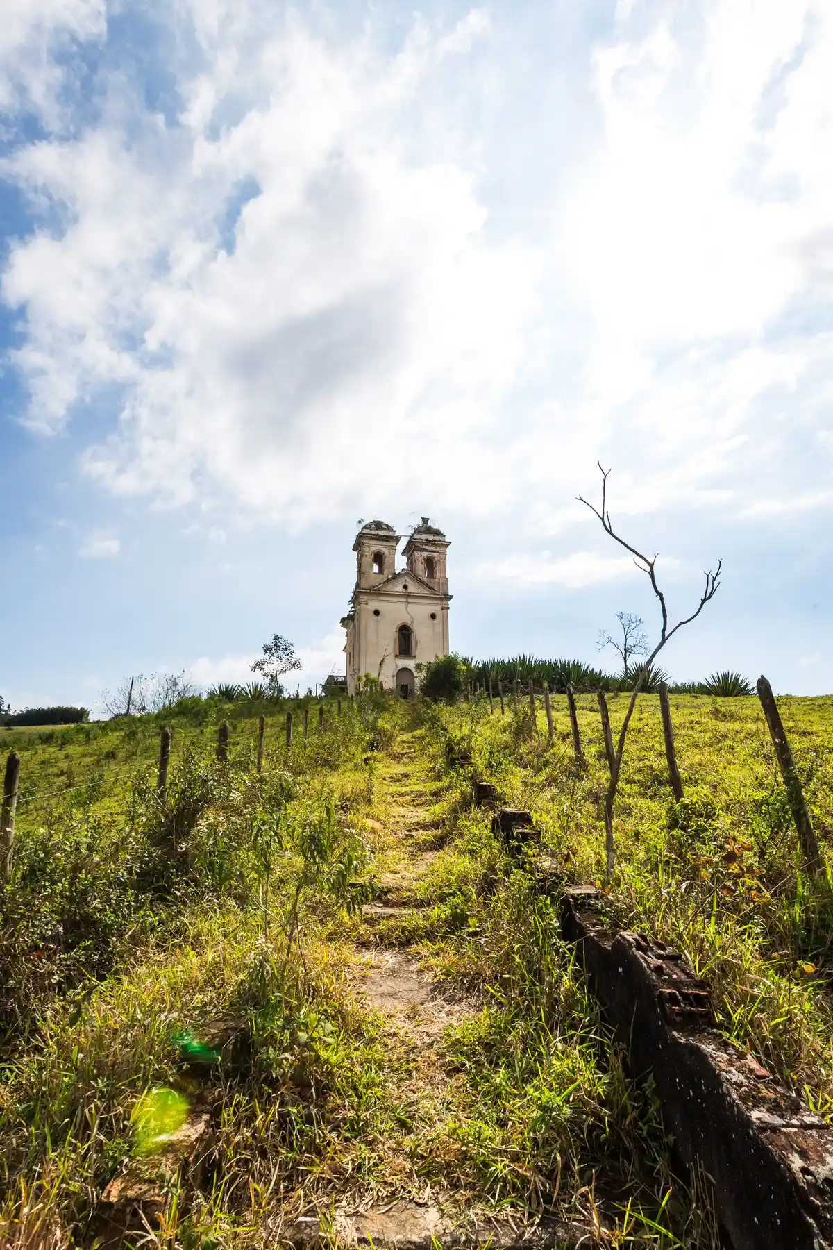 Ruínas da Igreja de São Joaquim da Grama