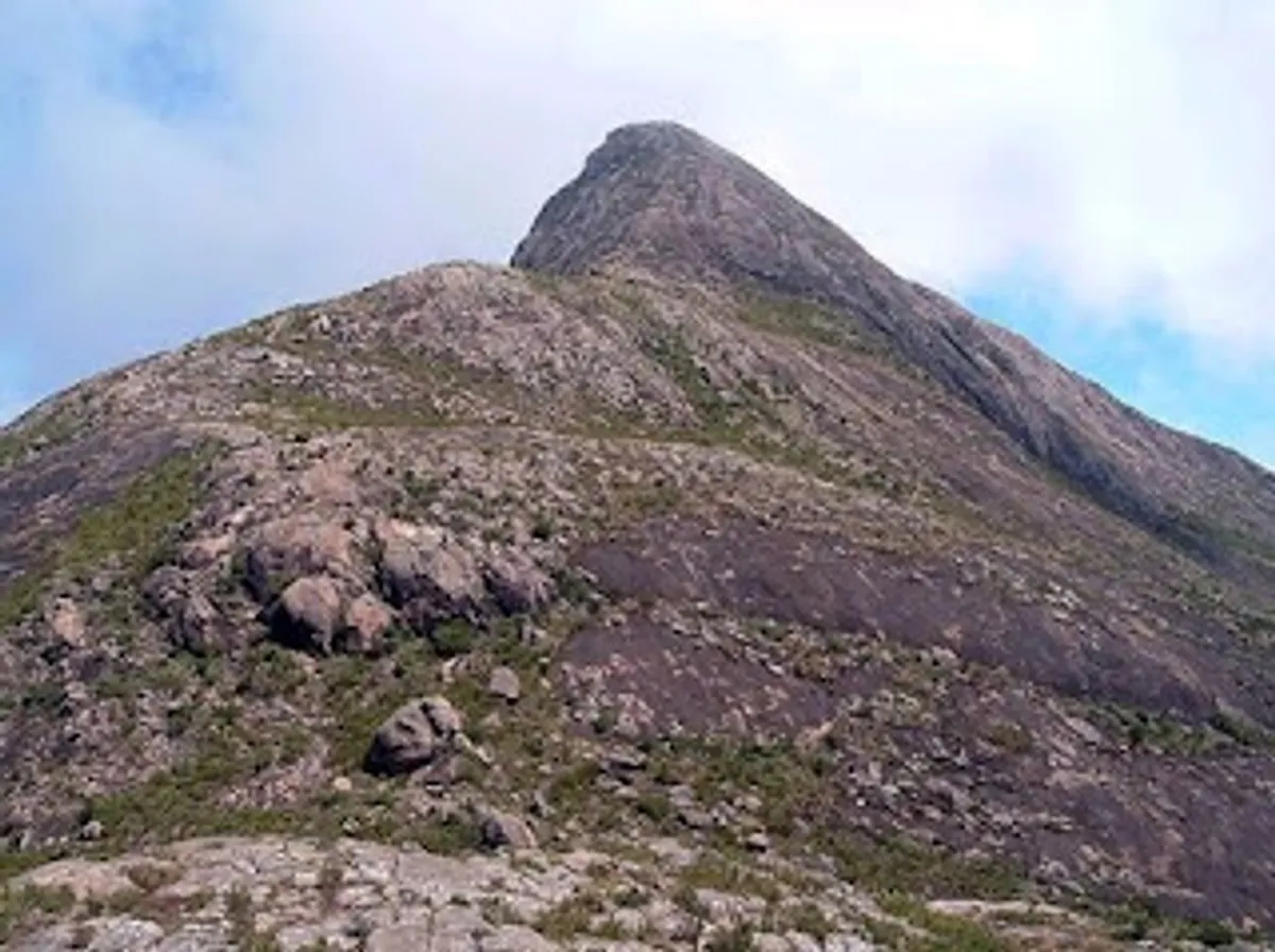 Pico do Cristal