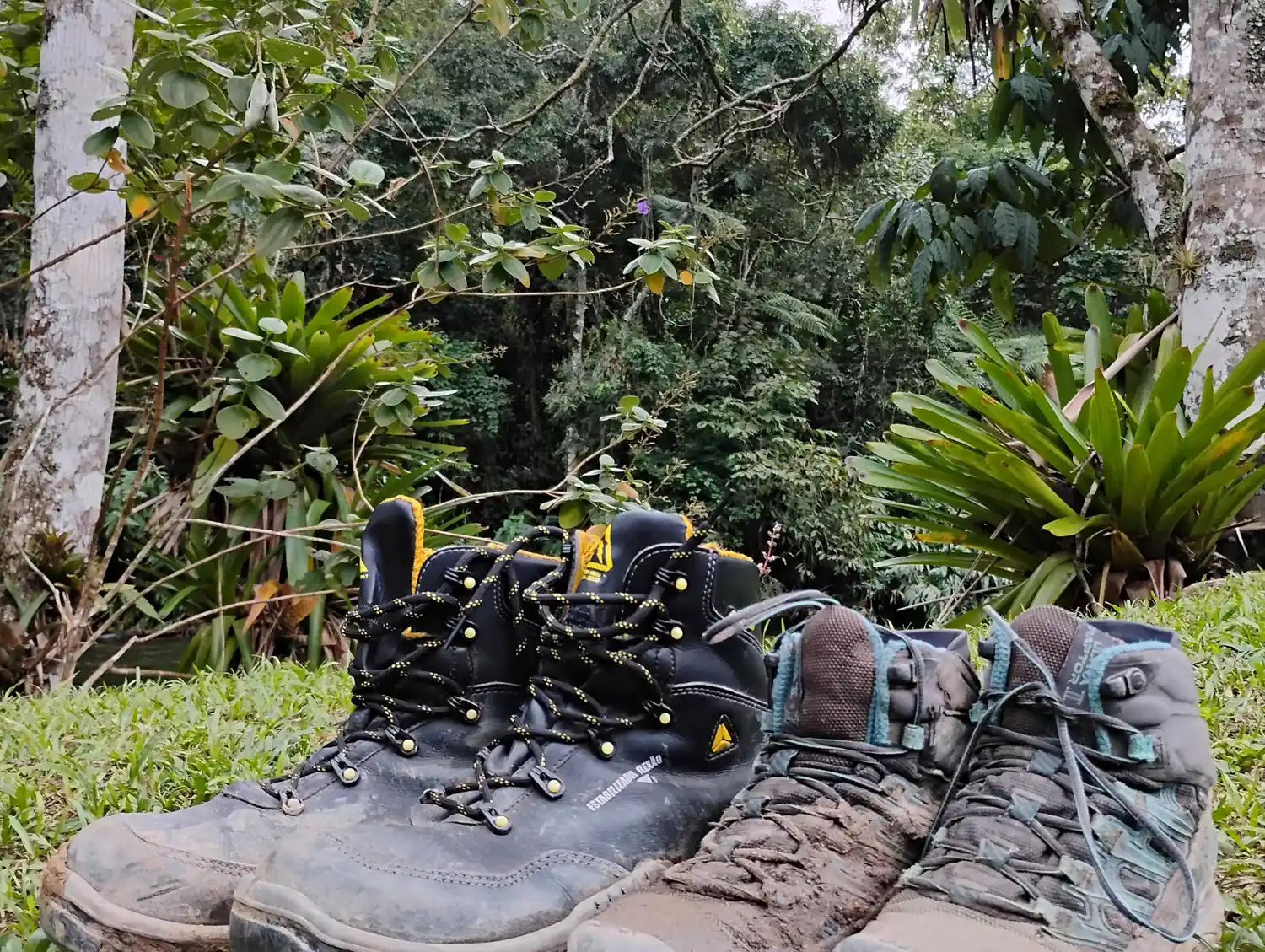 Como tirar o chulé das suas botas de trilha: 