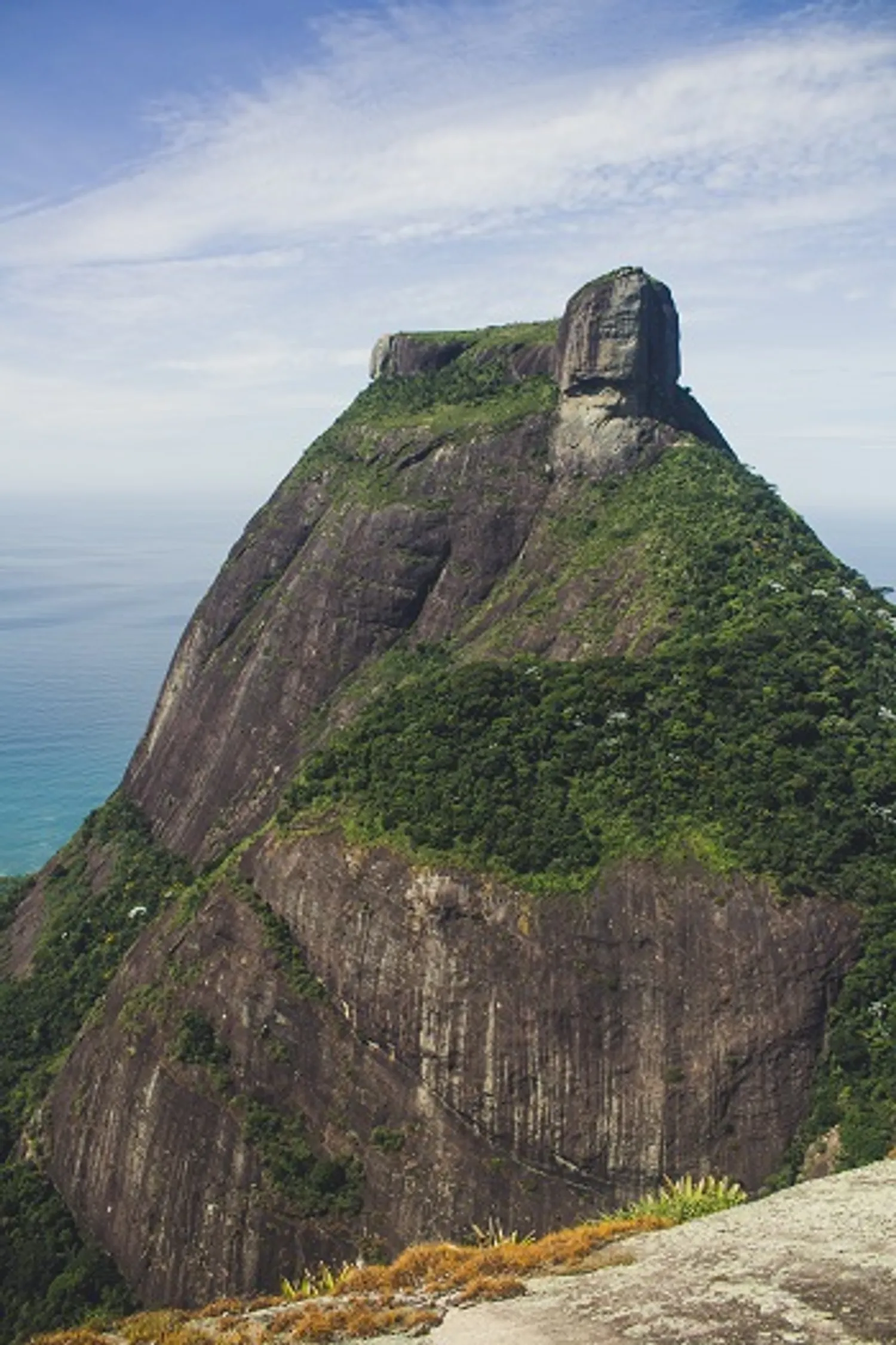 Como é o trajeto na trilha da Pedra da Gávea