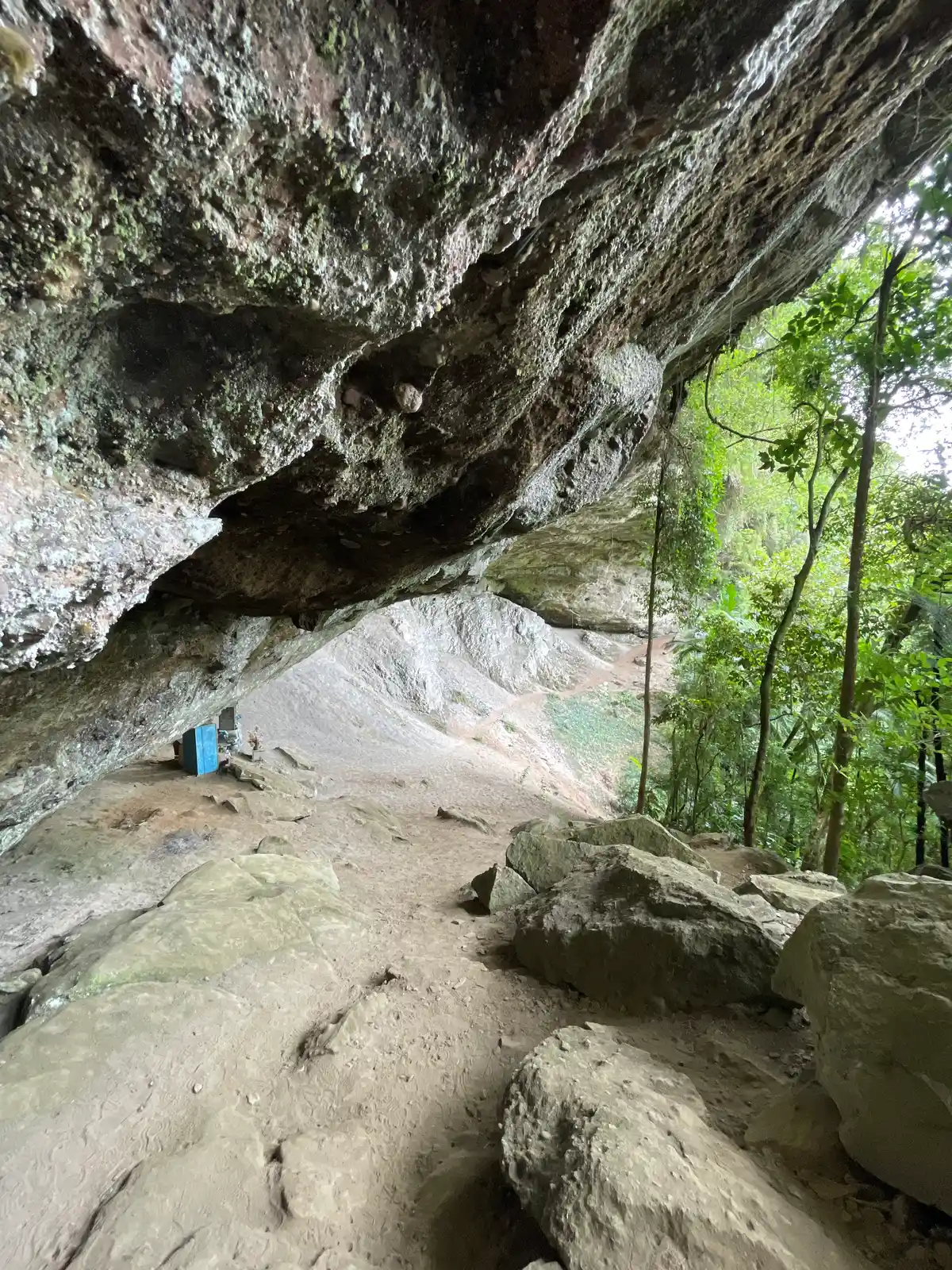 Gruta Santo Antônio + Cachoeira 