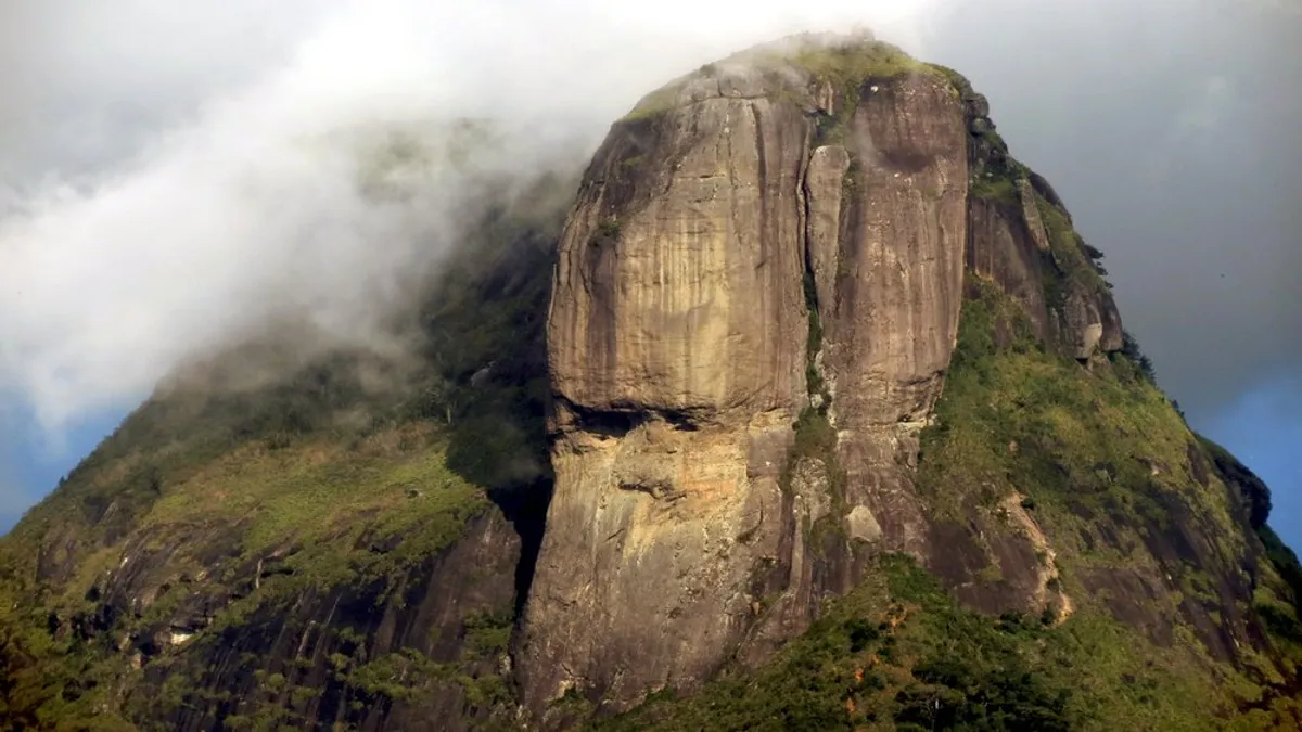 Trilha do Bico do Papagaio - Via Bom Retiro