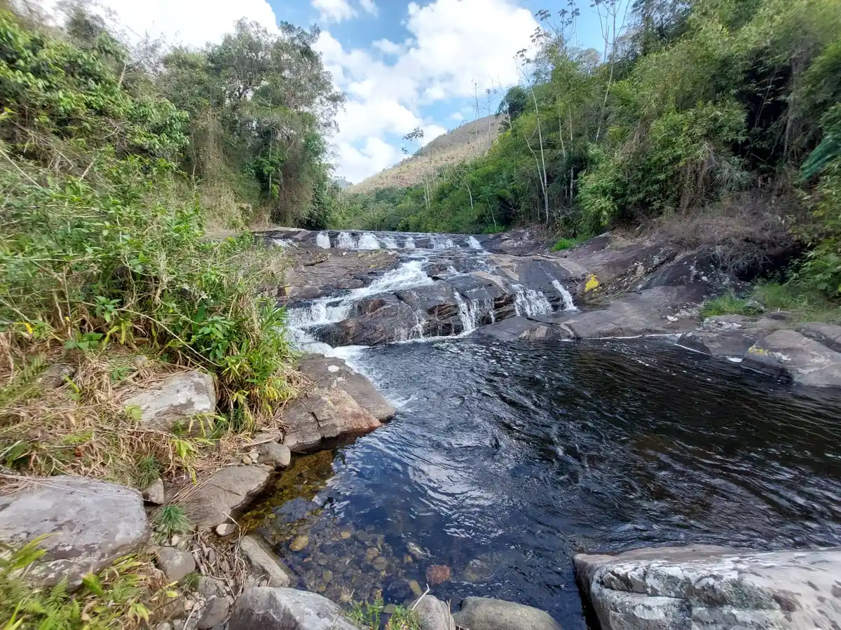 Trilha da Cachoeira das Três Quedas