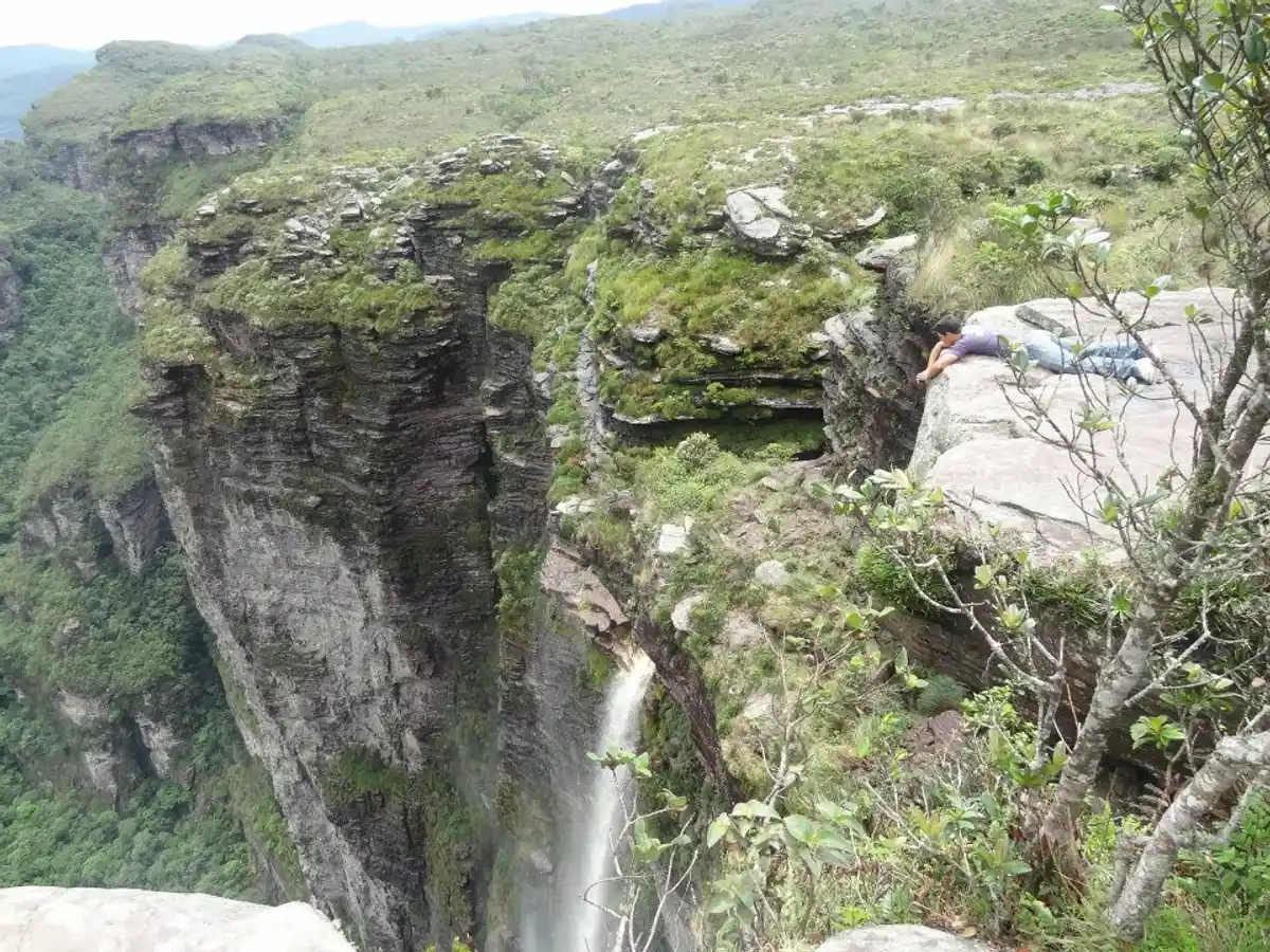 Trilha da Cachoeira da Fumaça por Cima