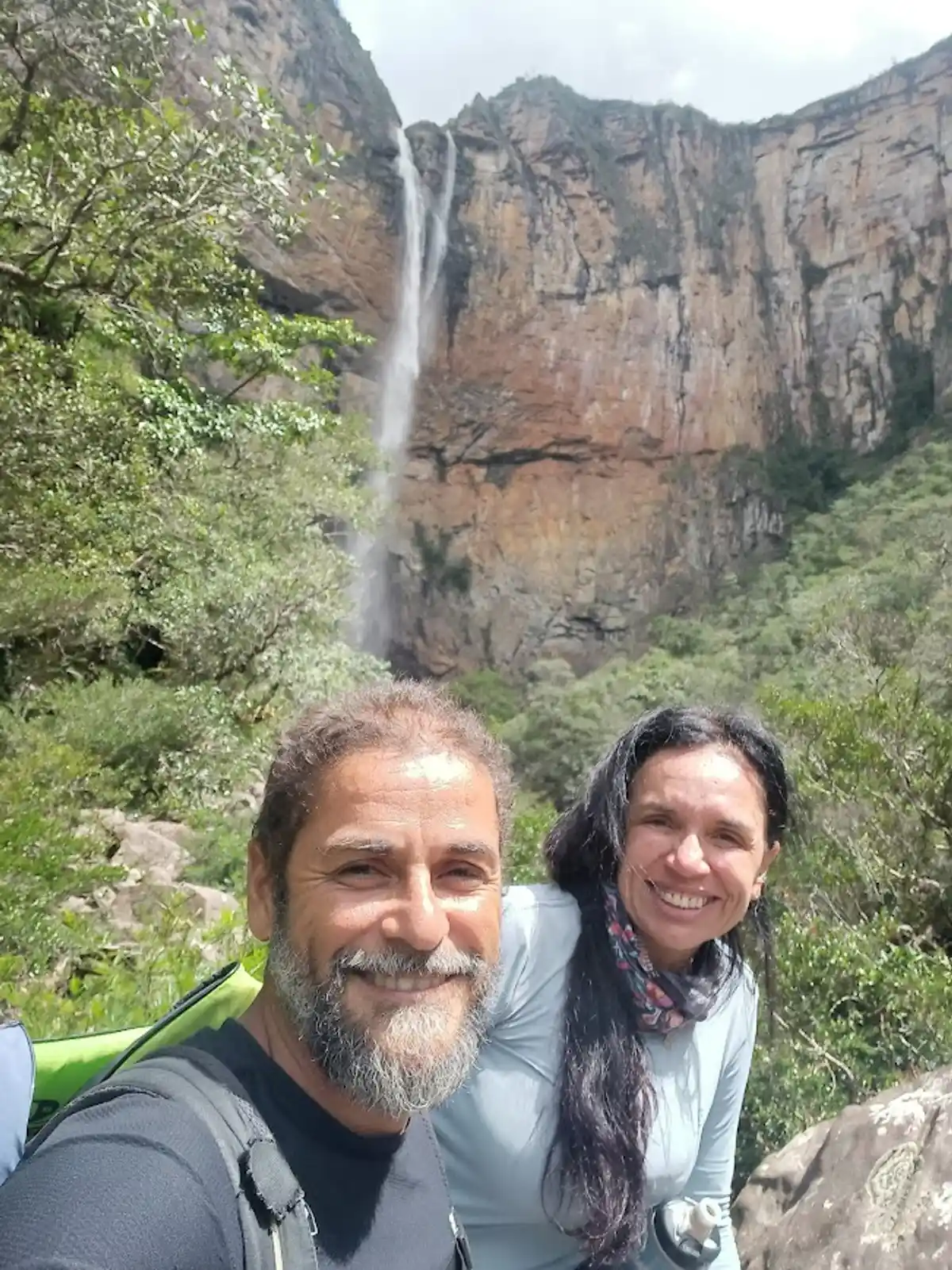 Cachoeira do Tabuleiro - Por Baixo